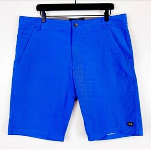 Oakley Mens Size 38 Casual Shorts Blue